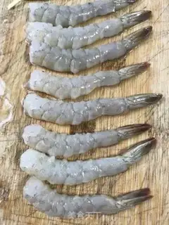 Make Fried shrimp step 1