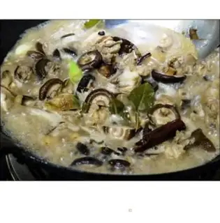 Make The mushroom yellow chicken step 2