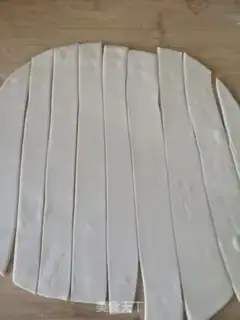 Make Hands on the face step 18