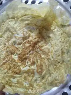 Make Egg roll sushi step 6