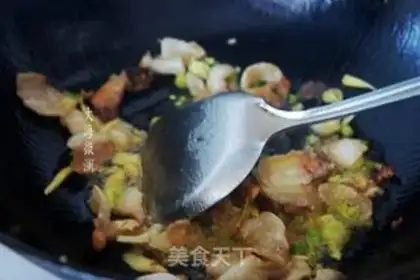 Make Sour pork and potatoes step 2