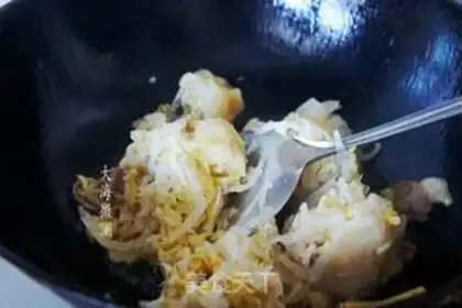 Make Sour pork and potatoes step 3