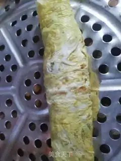 Make Egg roll sushi step 12
