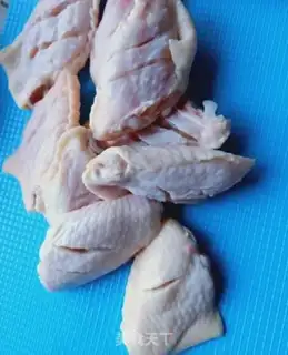 Make Eggs, chicken wings step 0