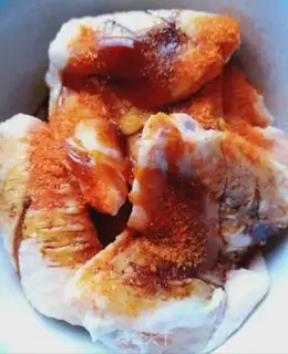 Make Eggs, chicken wings step 1
