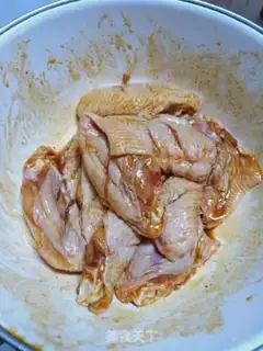 Make Eggs, chicken wings step 2