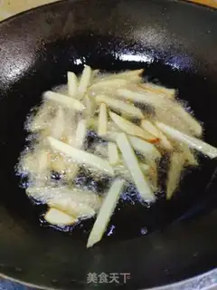 Make Spicy shrimp from a dry pot step 4