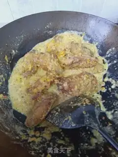 Make Eggs, chicken wings step 7