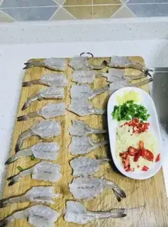 Make Garlic shrimp step 2