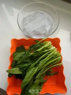 Make Pinky spinach step 0