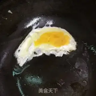 Make Hand grab cake step 2