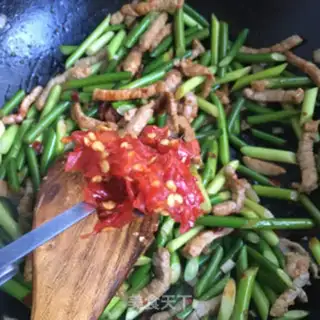 Make Scratch pepper and garlic step 8