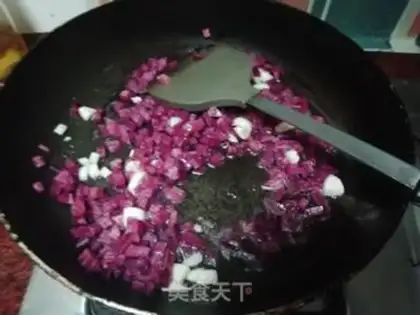 Make The radish egg sauce noodles step 3