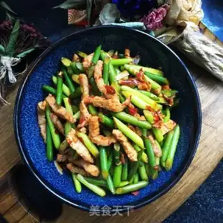 Make Scratch pepper and garlic step 10