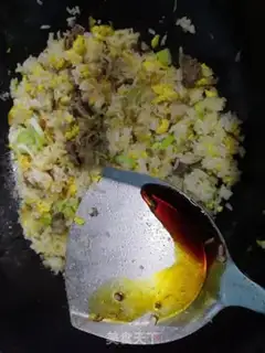 Make Beef pelt and egg fried rice step 7