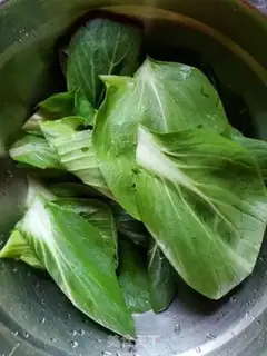 Make A green egg soup step 0