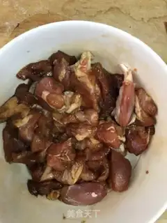 Make Onion fried lamb step 0