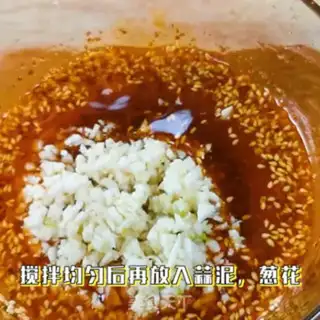 Make Delicious saliva chicken step 9