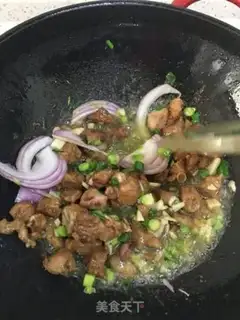 Make Onion fried lamb step 7