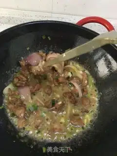 Make Onion fried lamb step 9