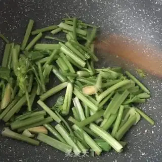 Make Celery fried beans step 6