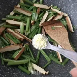 Make Celery fried beans step 9