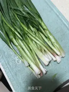 Make Garlic little fried meat step 0