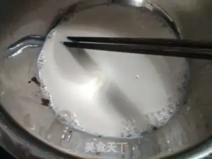 Make Caramel milk tea step 2