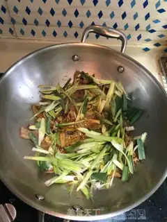 Make Garlic little fried meat step 6