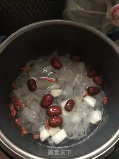 Make Sydney Silver Ear lilies step 2