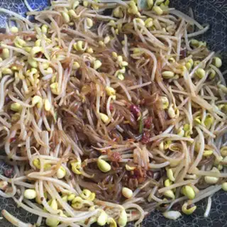 Make Garlic sprouts step 6