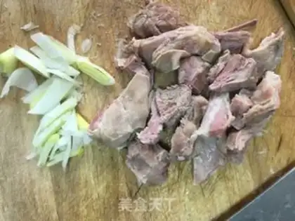 Make Sheep bean horns step 2