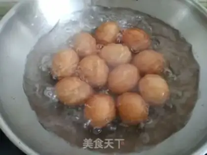 Make Five fragrance eggs step 2