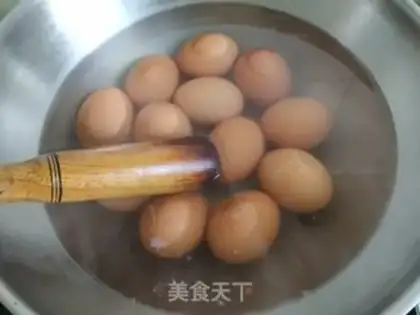 Make Five fragrance eggs step 3
