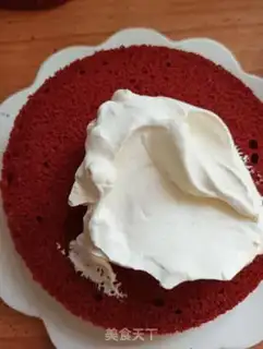 Make Red velvet cream cake step 4