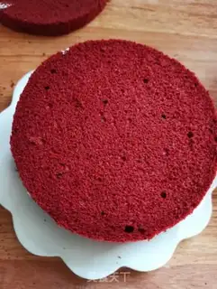 Make Red velvet cream cake step 5