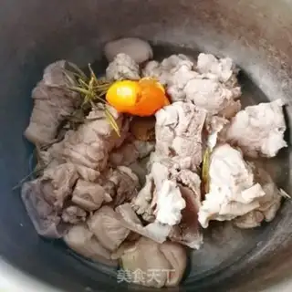 Make Burning lamb radish step 2