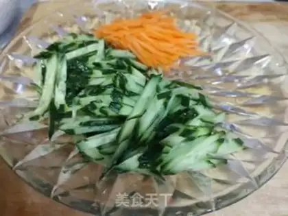 Make Frozen needle mushrooms step 1