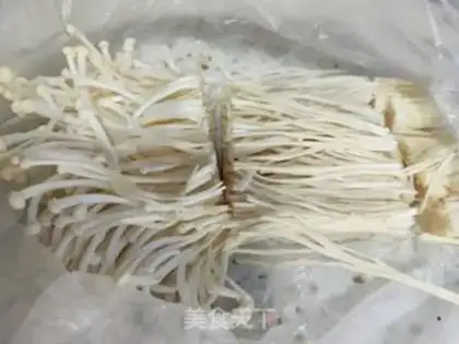 Make Frozen needle mushrooms step 2