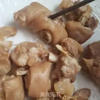 Make Red burning pig hoof step 2