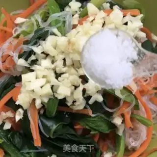 Make A spinach mix fan step 12