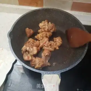 Make Red burning pig hoof step 5