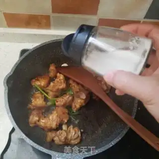 Make Red burning pig hoof step 7