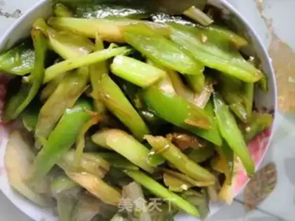 Make Celery chili step 3
