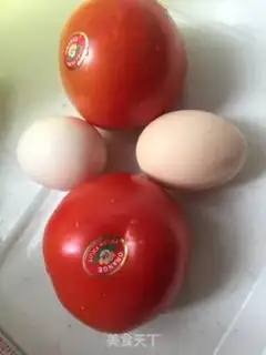 Make Tomato egg soup step 0