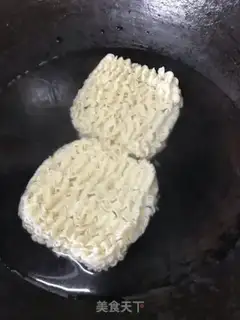 Make Soy sauce and egg noodles step 1