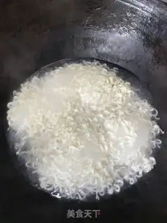 Make Soy sauce and egg noodles step 2