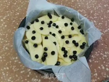 Make Apple Invisible Cake step 7