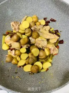 Make Potato pepper chicken step 4