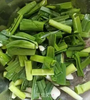 Make Garlic for nothing step 1